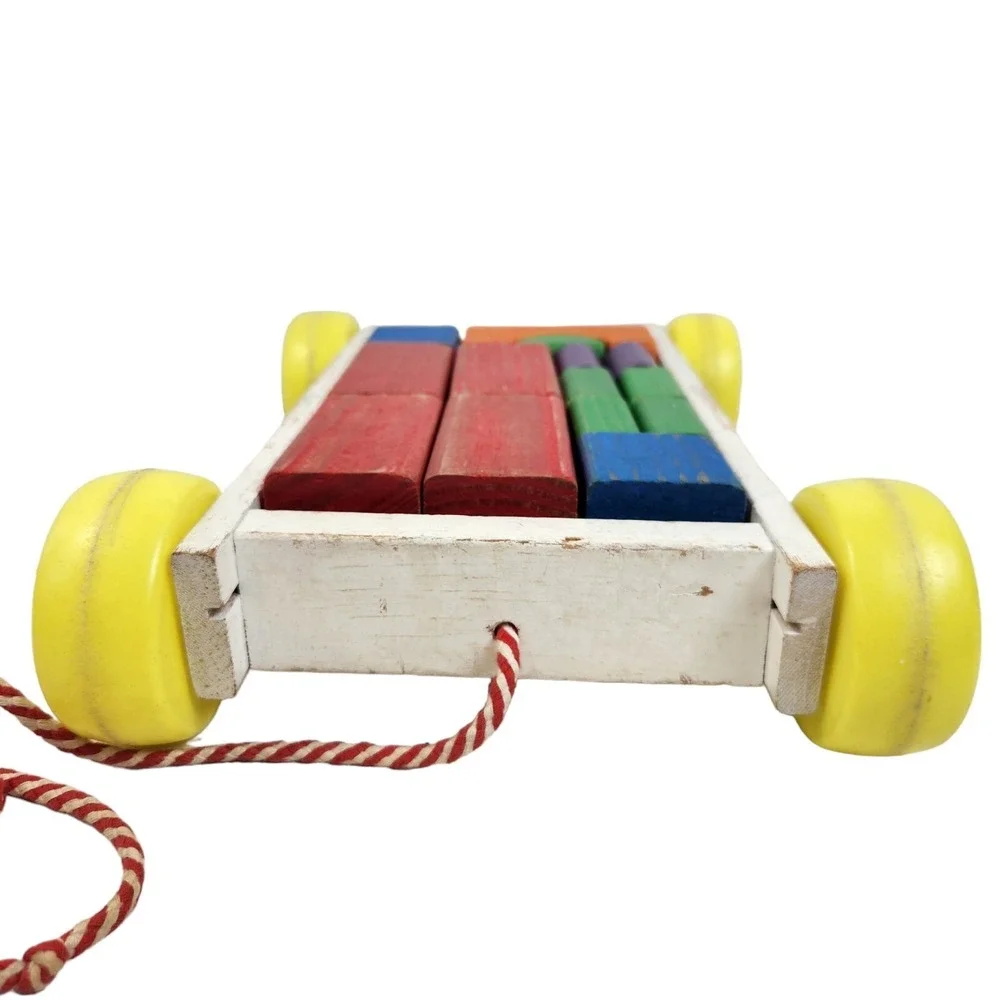 Vtg 70s Playskool Pull Toy Wooden Wagon w Complete Set Of Colorful Wooden Blocks